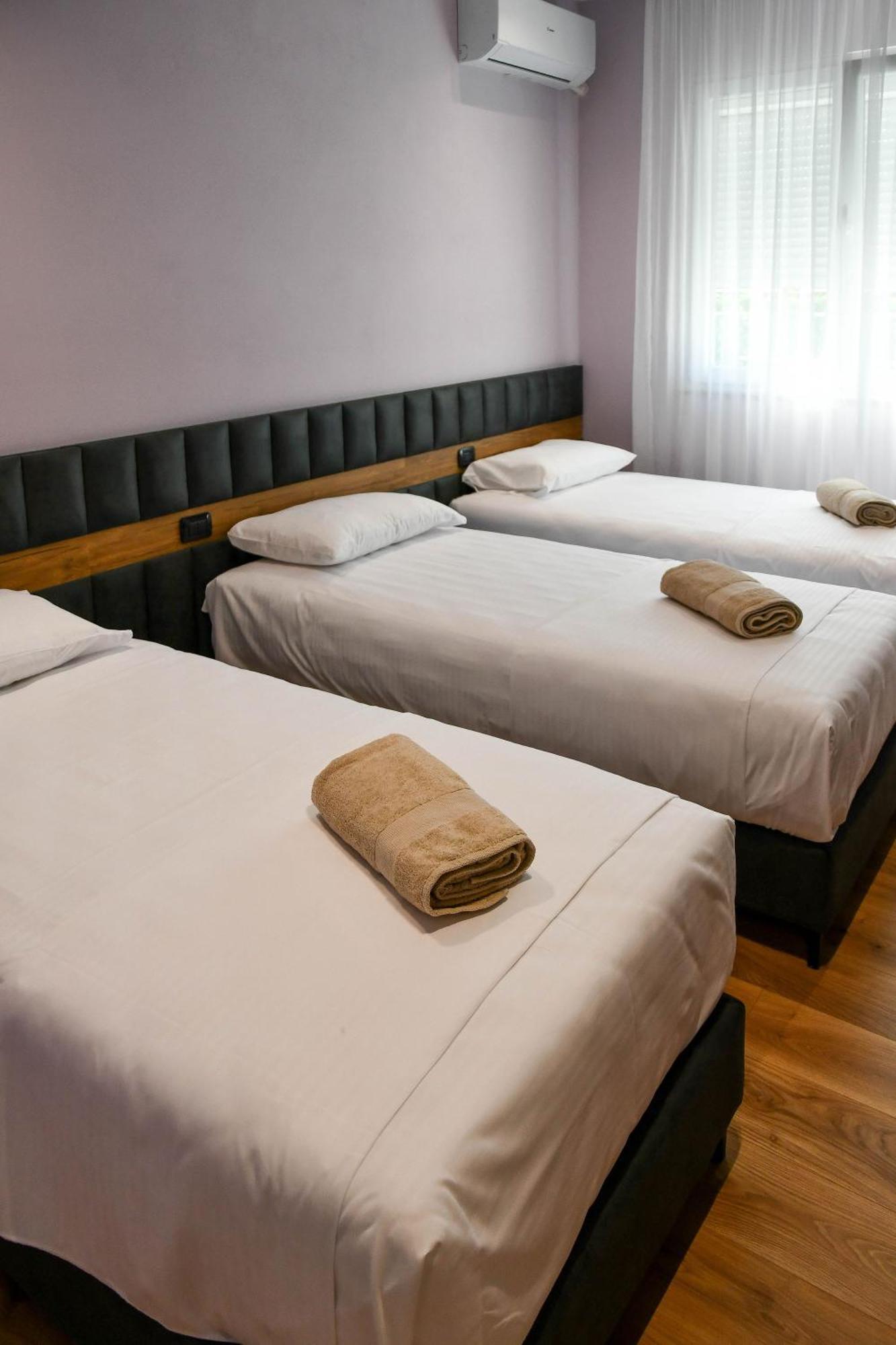 Hata Luxury Apartments Shkodër Esterno foto
