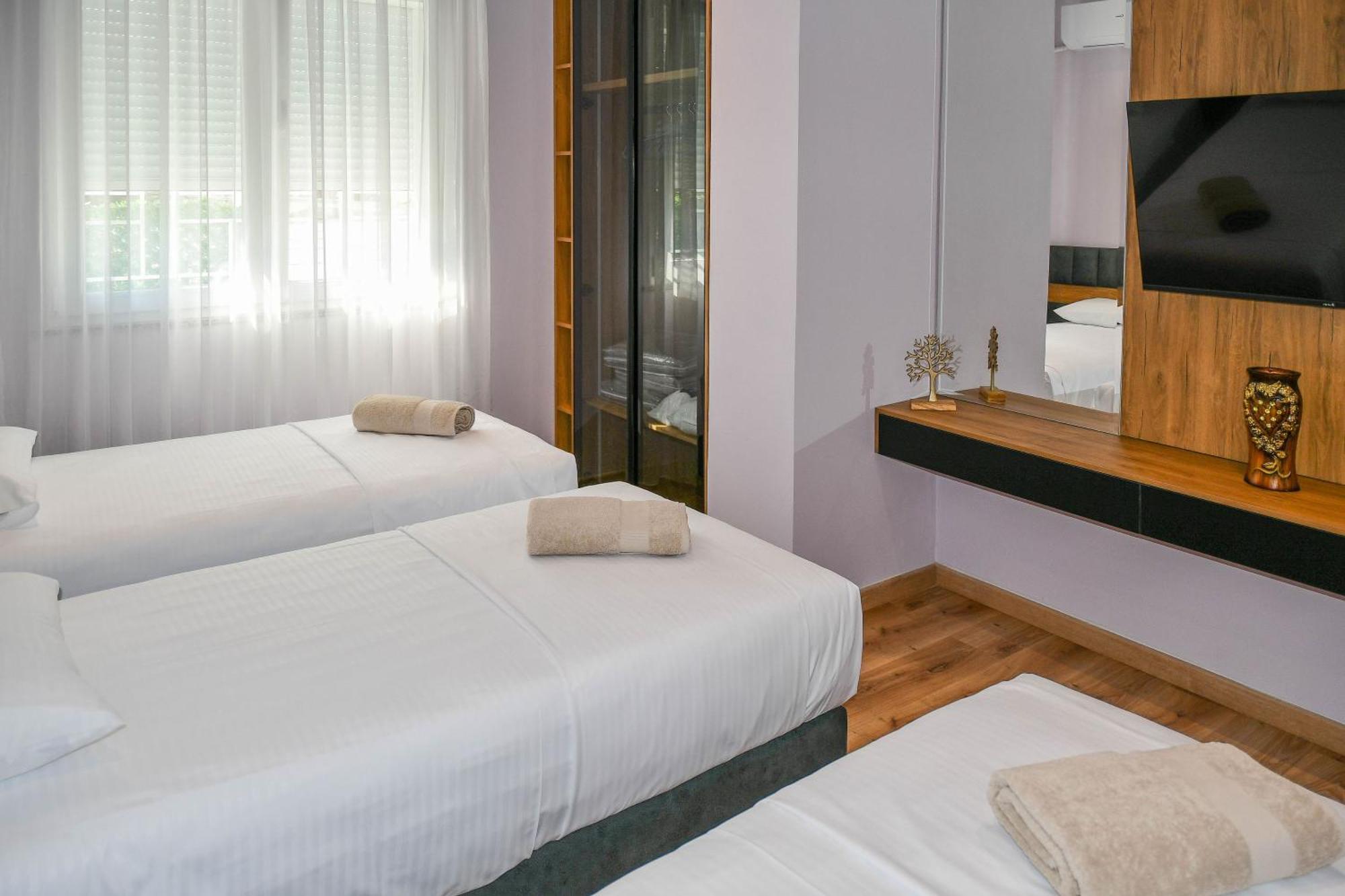 Hata Luxury Apartments Shkodër Esterno foto